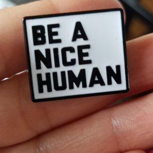 New in packaging Creative yarn sheep / sheep yarn Pin lol :) This pin is so ador